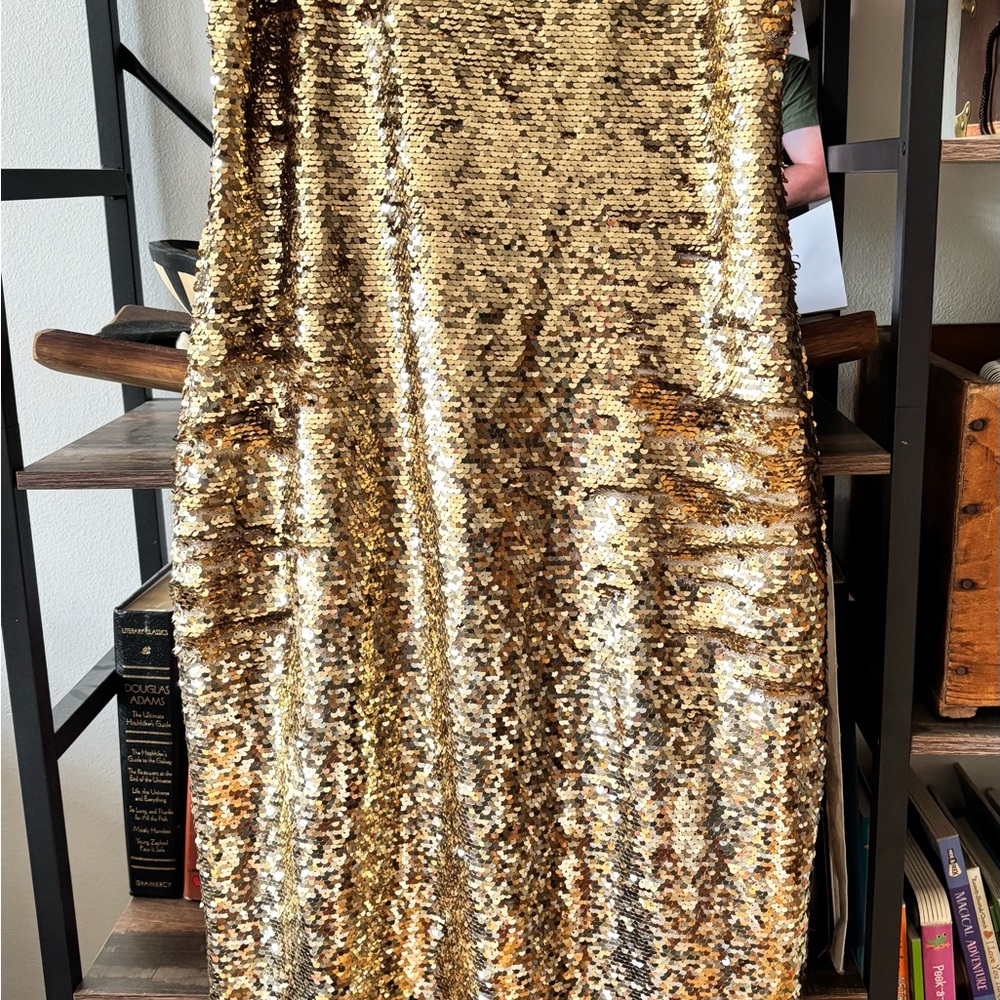 Gold Sequin Sleeveless Dress - Picture 5 of 6